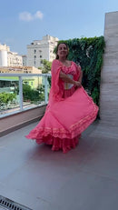Conjunto C156 – Rosa e branco – vista frontal