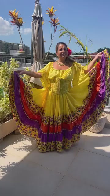 Vídeo do Conjunto C09 – Saia rodada amarela, vermelha e roxa