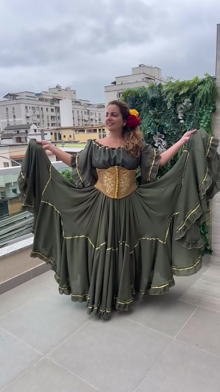 Conjunto C195 – Verde oliva – vista frontal