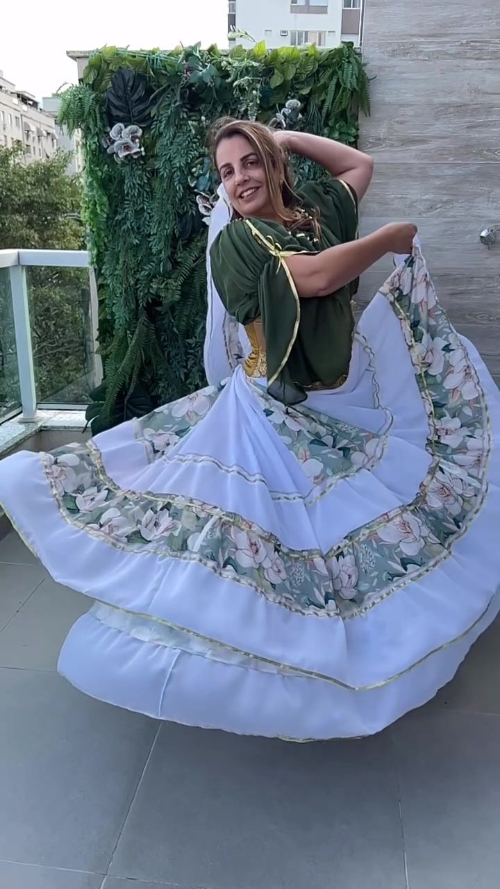 Conjunto C178 – Branco, verde e verde escuro – vista frontal
