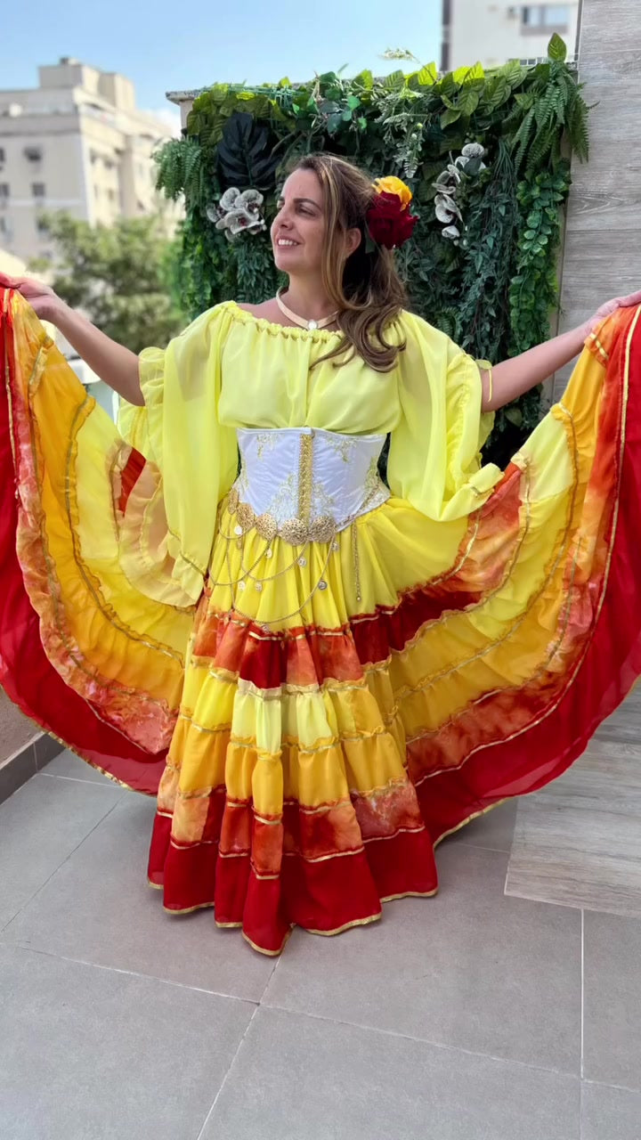 Conjunto C175 – Amarelo, laranja, vermelho e branco – vista frontal