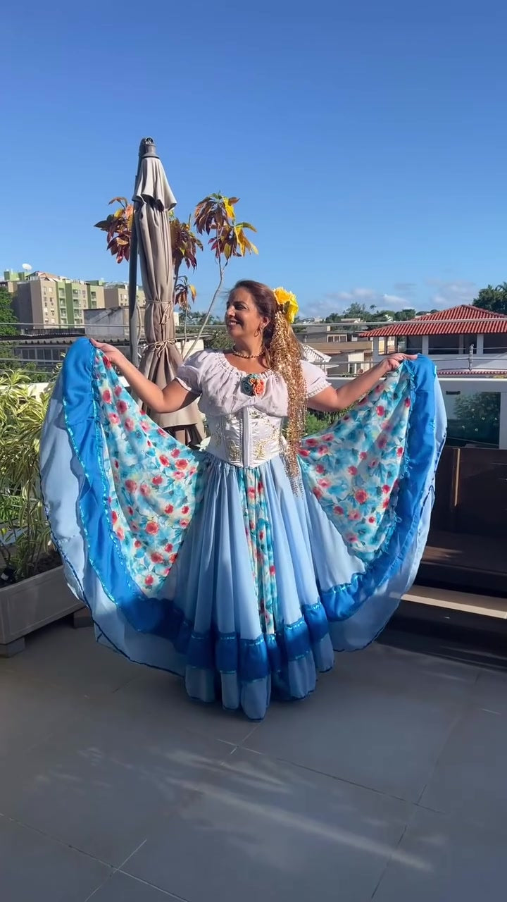 Conjunto C107 – Azul claro, azul, rosa e branco – vista frontal