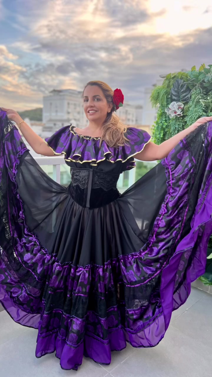 Conjunto C110 – Preto e roxo